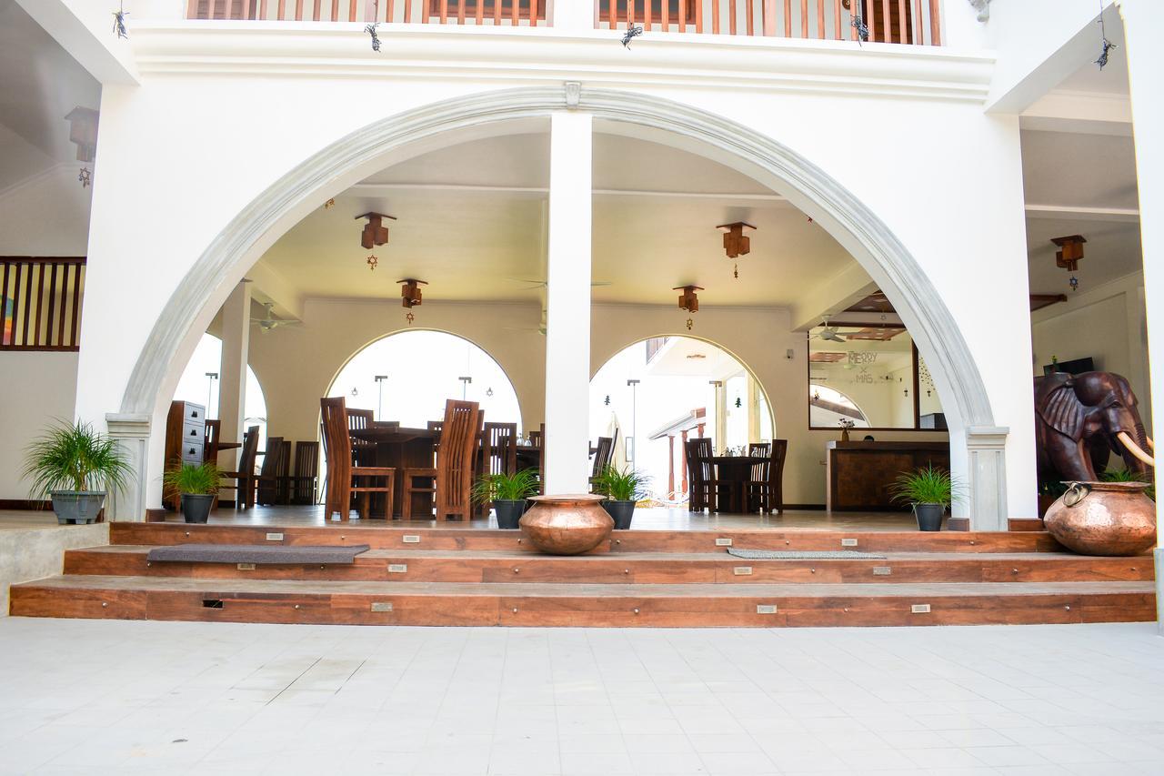 Watergate Resort Unawatuna Exterior foto